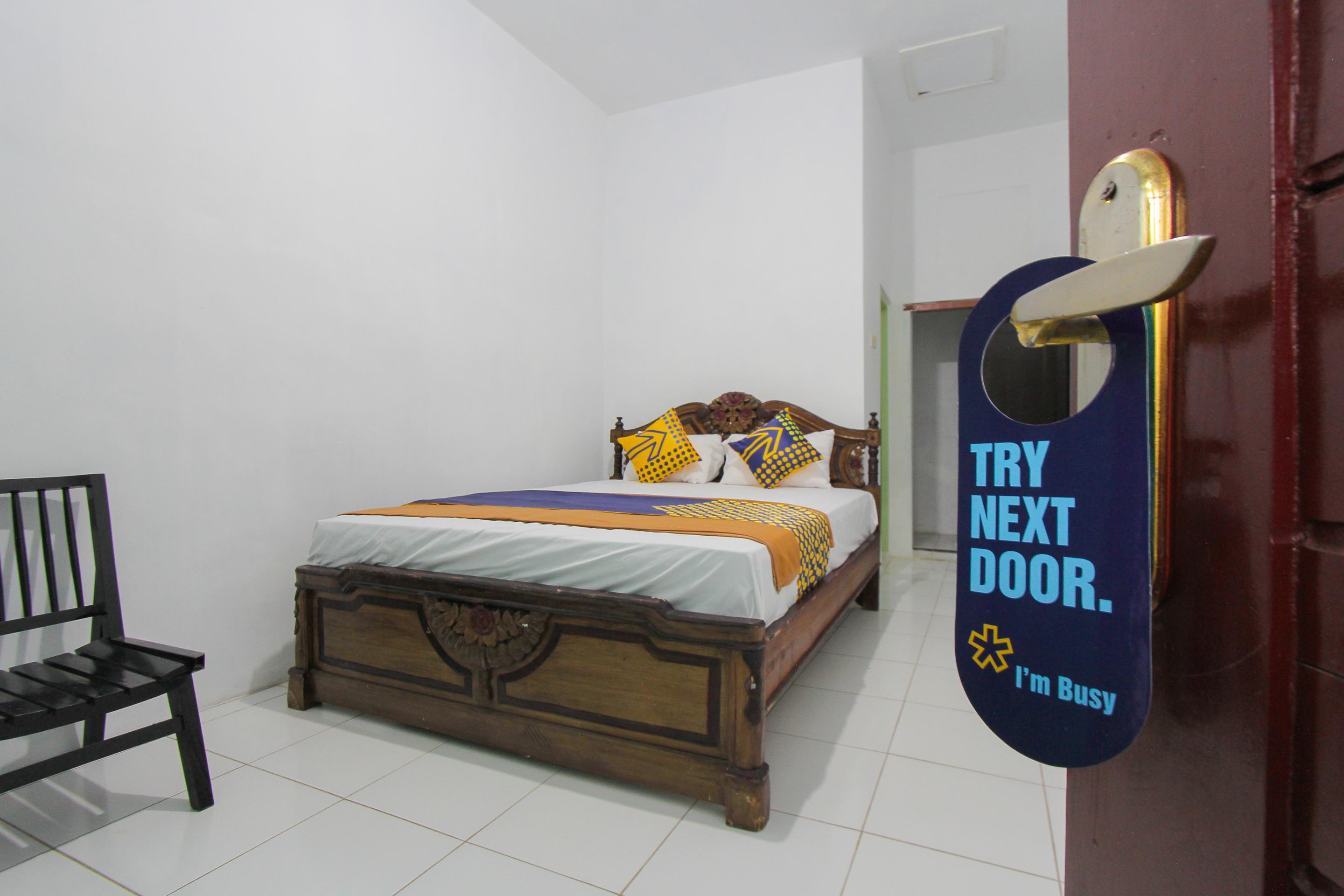 Oyo 2042 Zam Zam Family Syariah Hotel Ketapang  Exterior photo