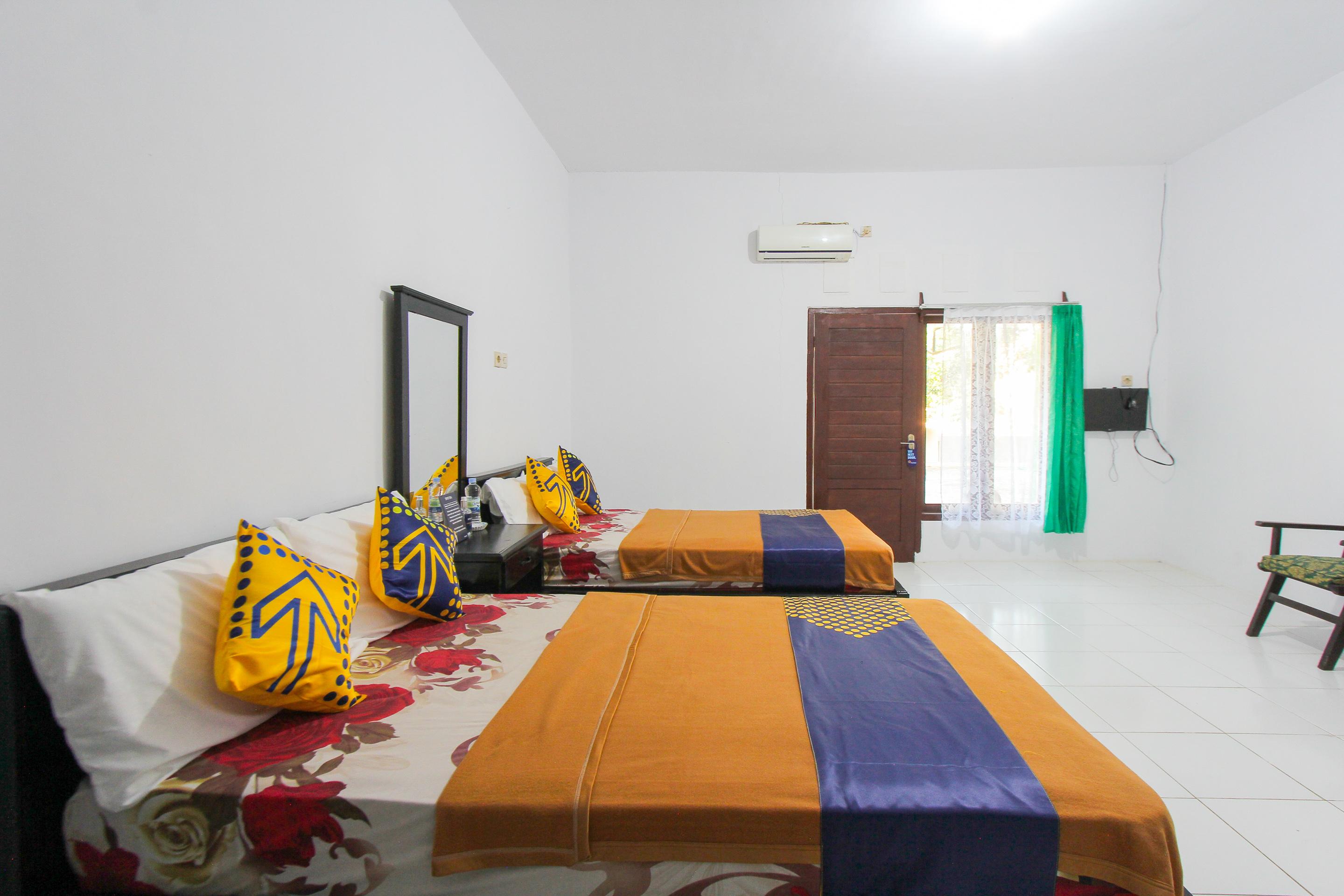 Oyo 2042 Zam Zam Family Syariah Hotel Ketapang  Exterior photo