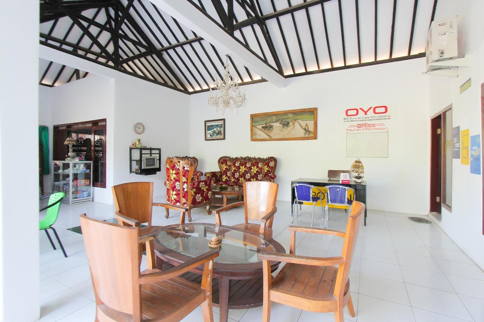 Oyo 2042 Zam Zam Family Syariah Hotel Ketapang  Exterior photo